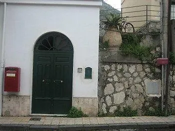 Casa Sorrentino 5* מטה